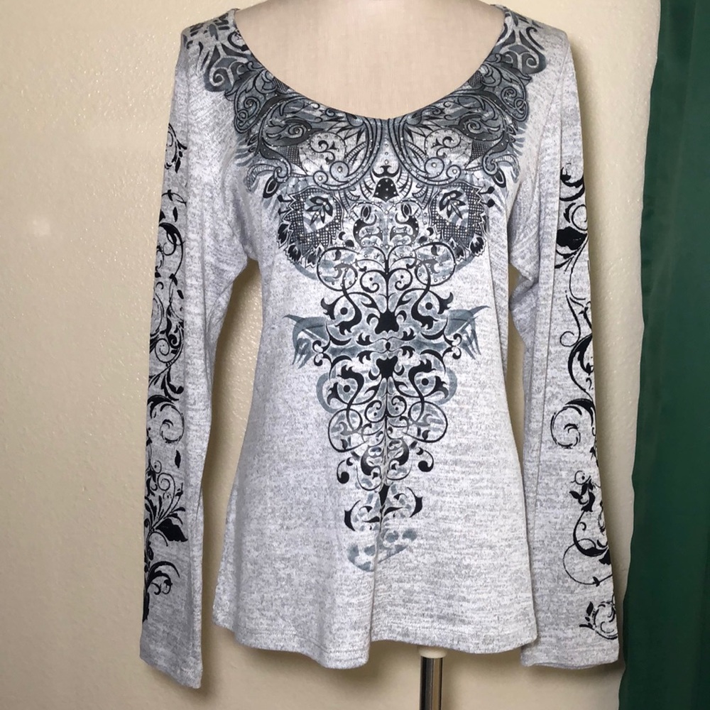 Embroidered long sleeve